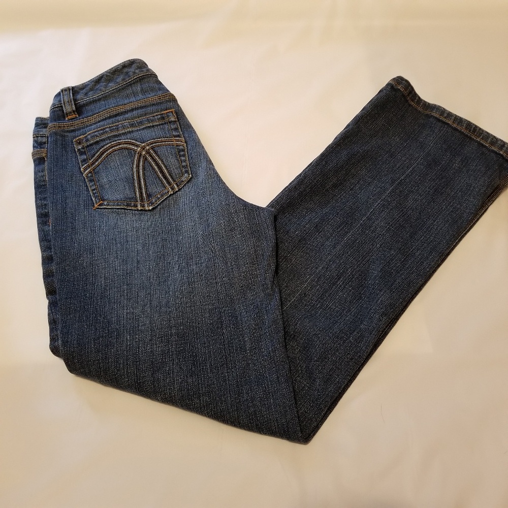 Liz Claiborne Jean's slim bootcut 6P